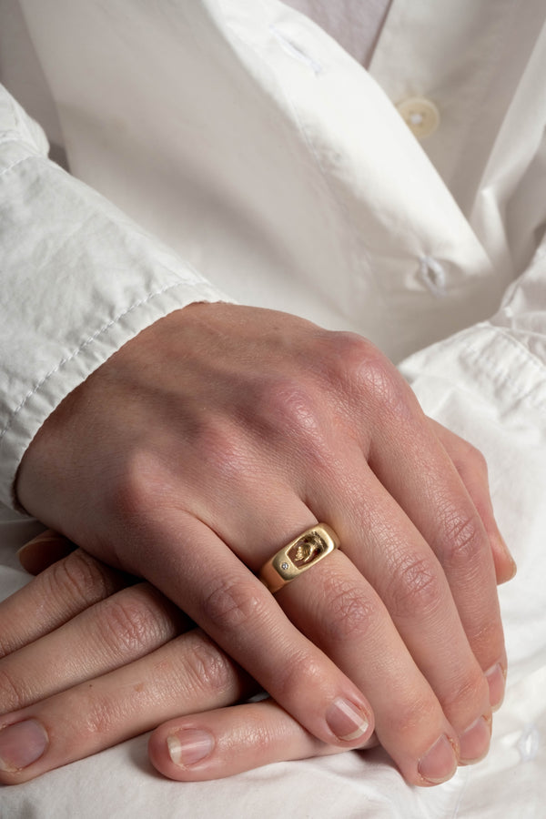 9K + Diamond Dig Ring