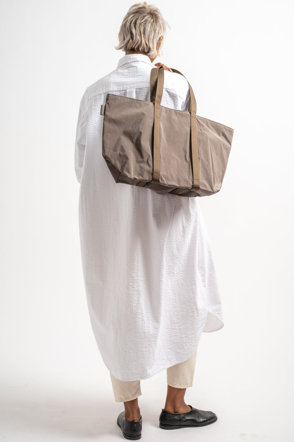 Medium Split Yarn Tote in Grey