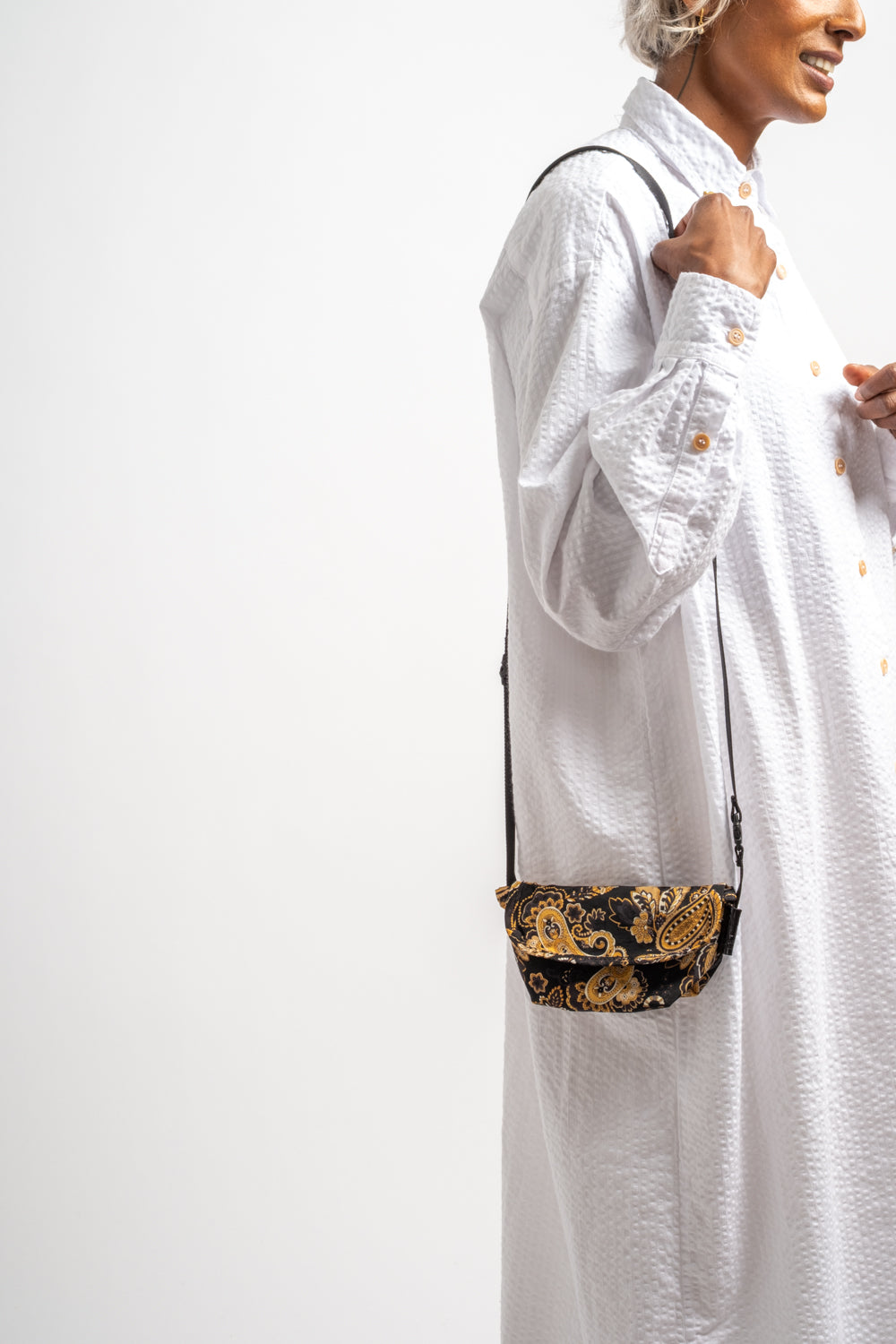 Portable Messenger in Paisley Black