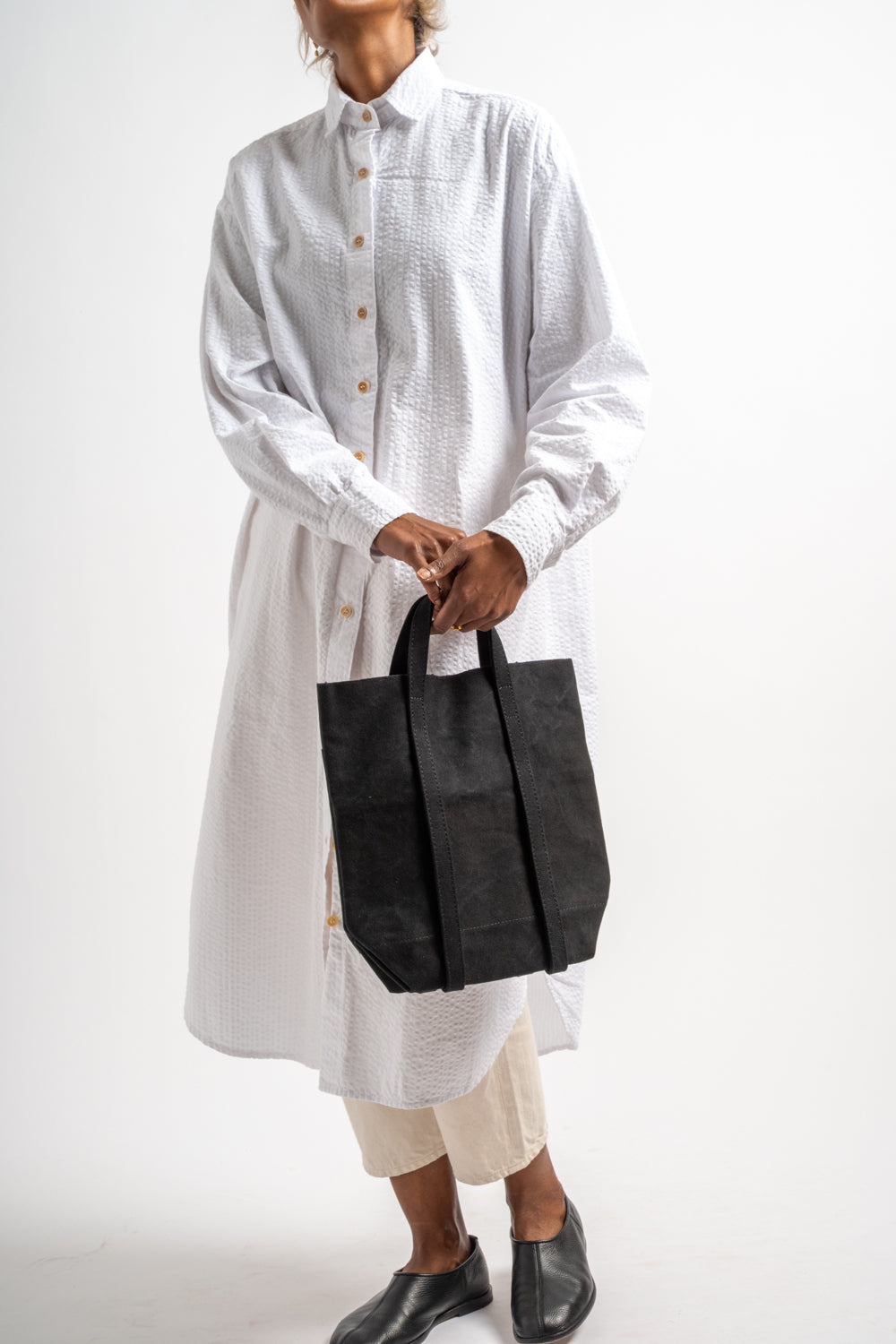 Washed Canvas 6-Pocket Tote in Black