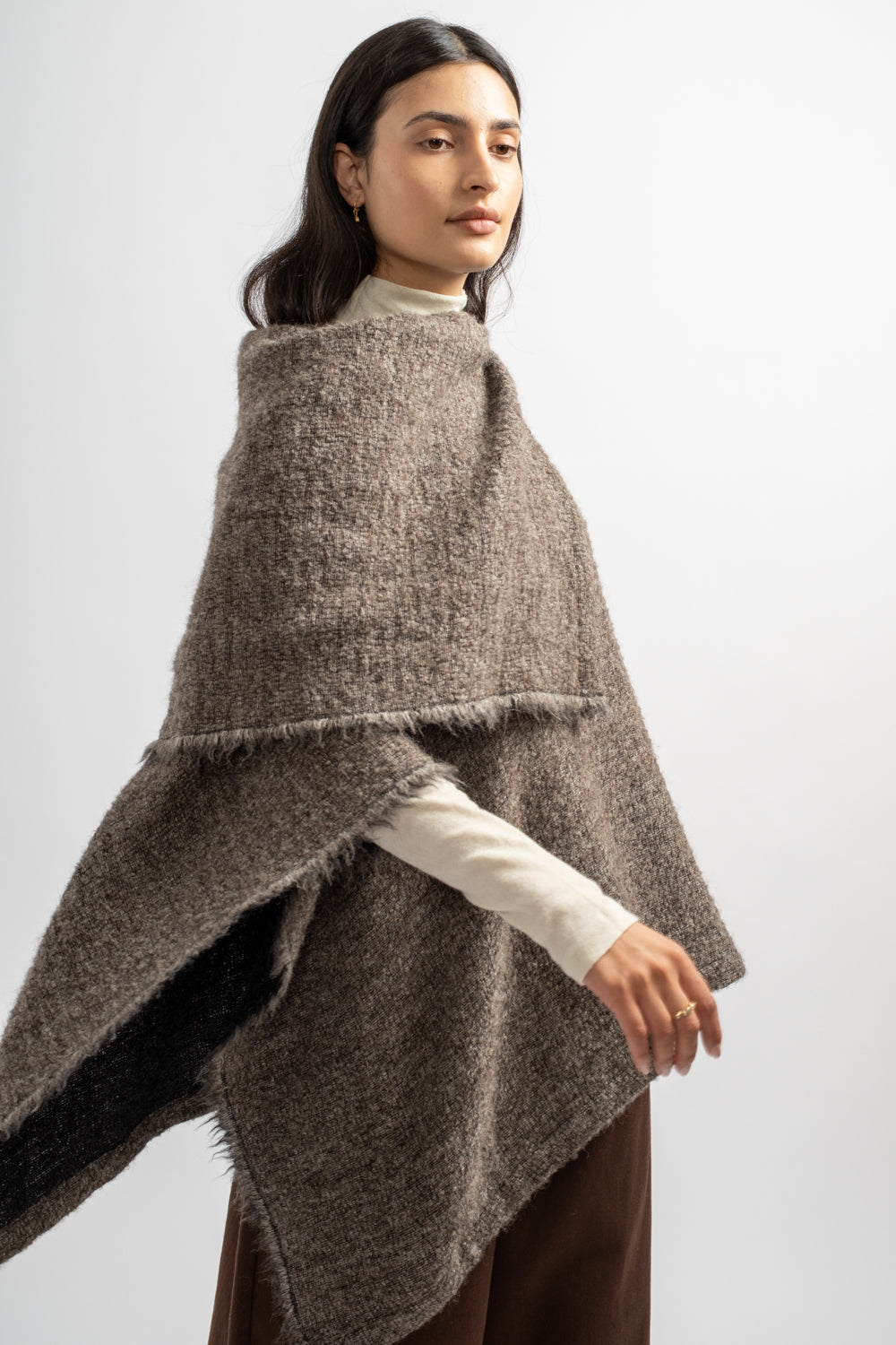 Alpaca Short Poncho in Beige