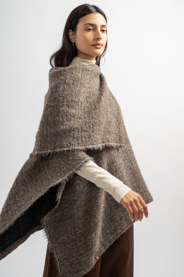 Alpaca Short Poncho in Beige