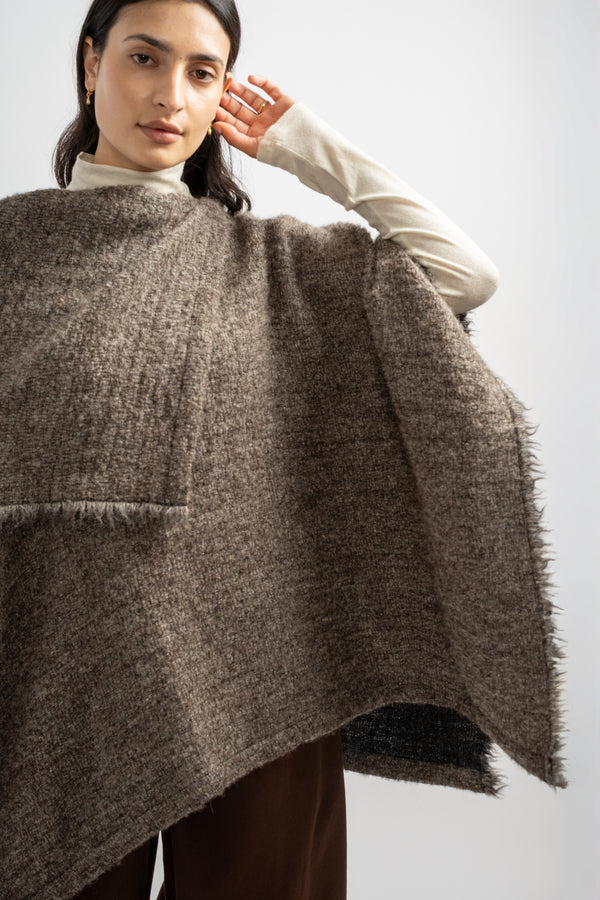 Alpaca Short Poncho in Beige