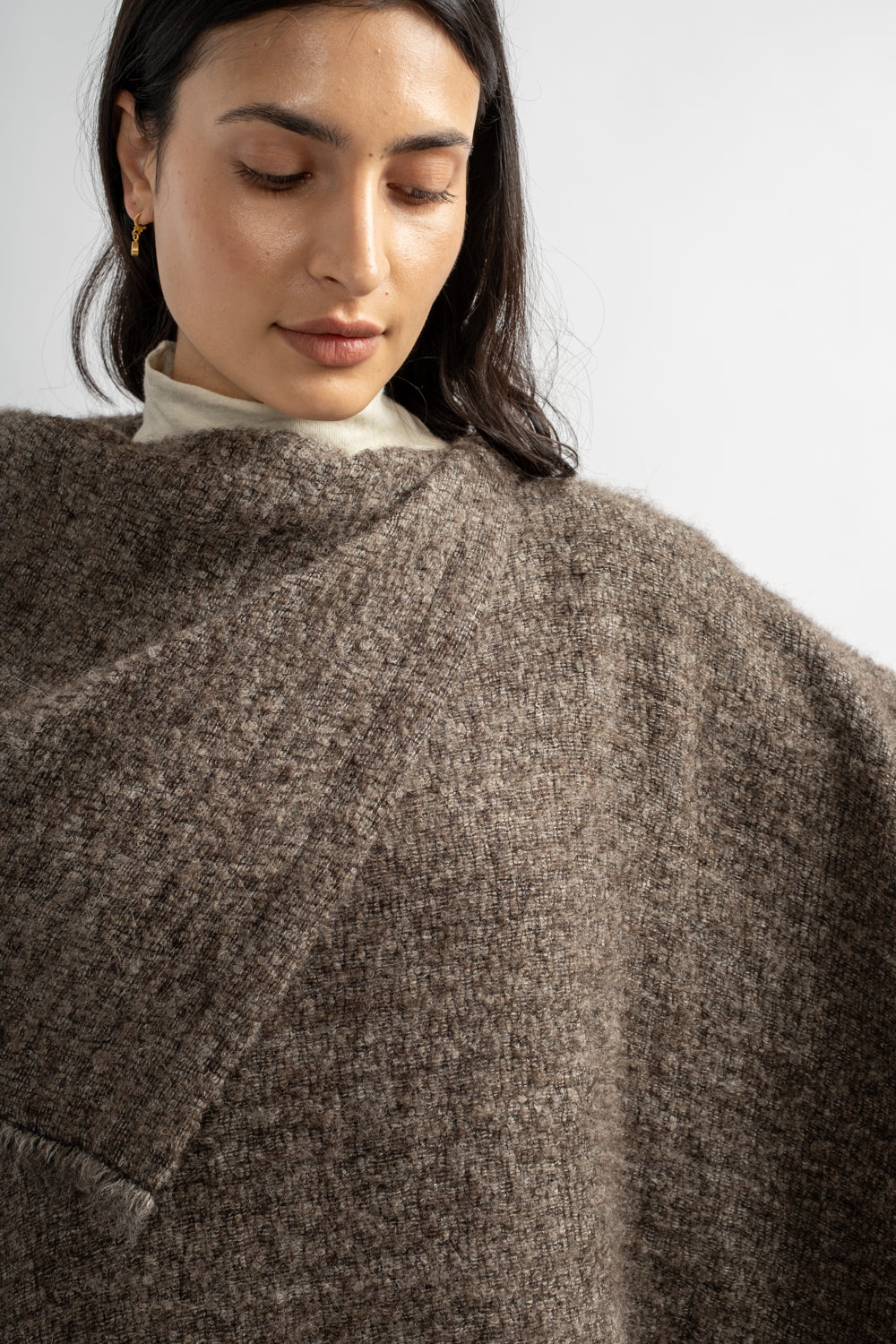 Alpaca Short Poncho in Beige