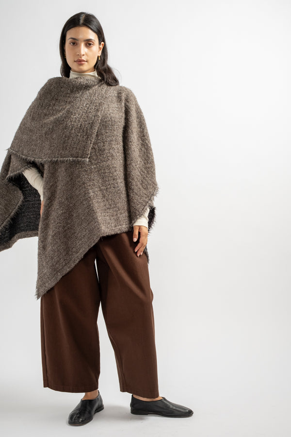 Alpaca Short Poncho in Beige