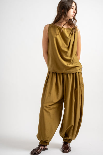 Akari Pants in Dark Olive