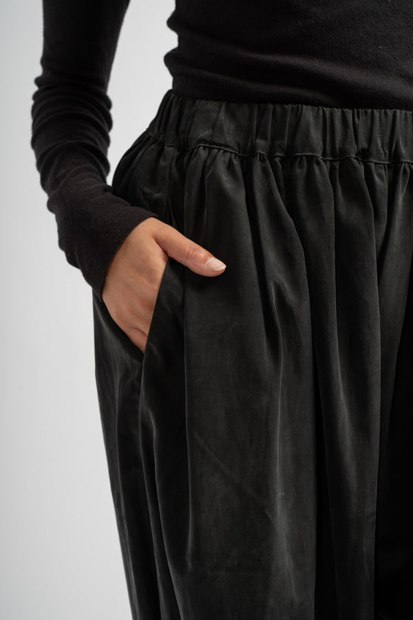 Lantern Pants in Black