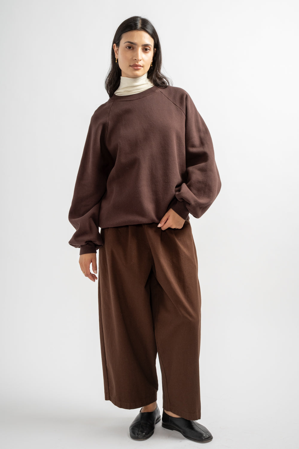 Raglan Sweatshirt in Dark Cacao