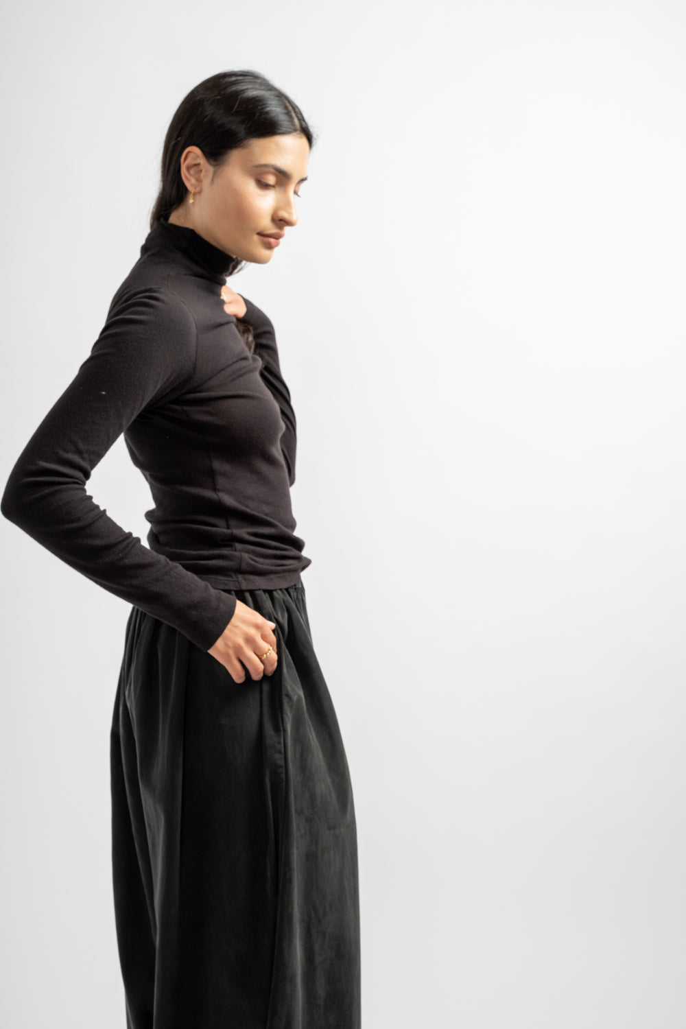 Turtle Neck L/S in Black