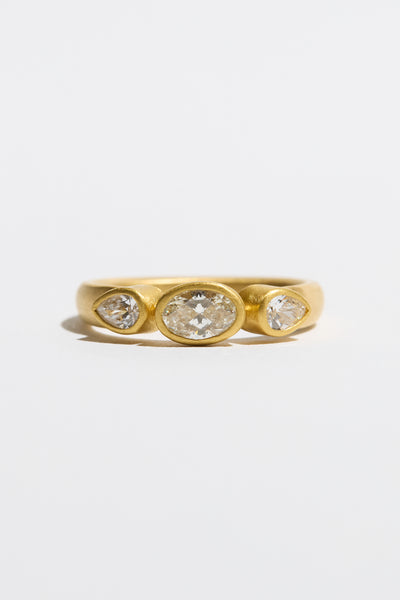 Tapered Bezel White Brilliant Diamond Ring