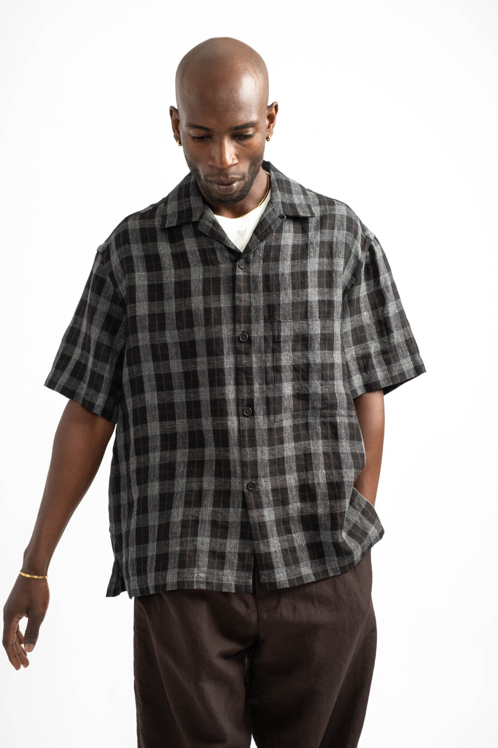 EVAN KINORI | Short Sleeve Shirt Yarn Dye Linen Check in Charcoal