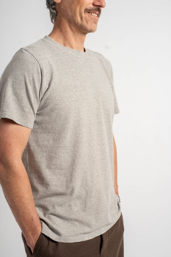 Heathered Jung Tee in Athletic Grey