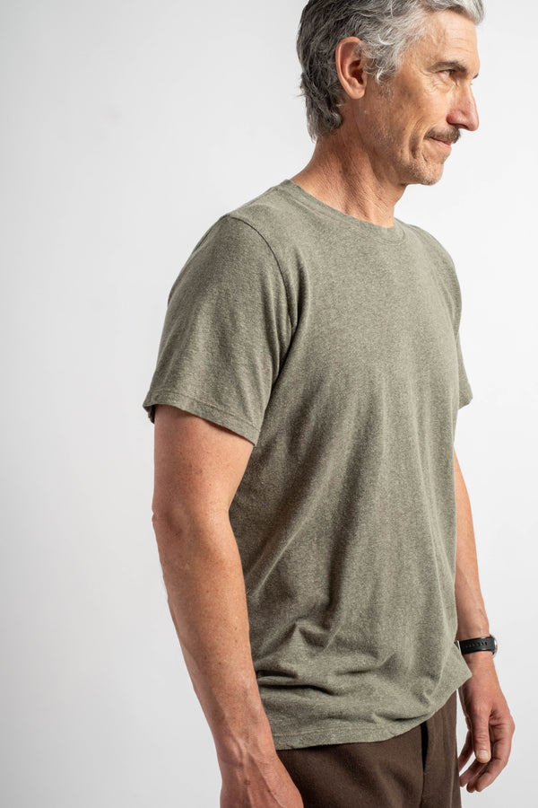 Heathered Jung Tee in Olive Green