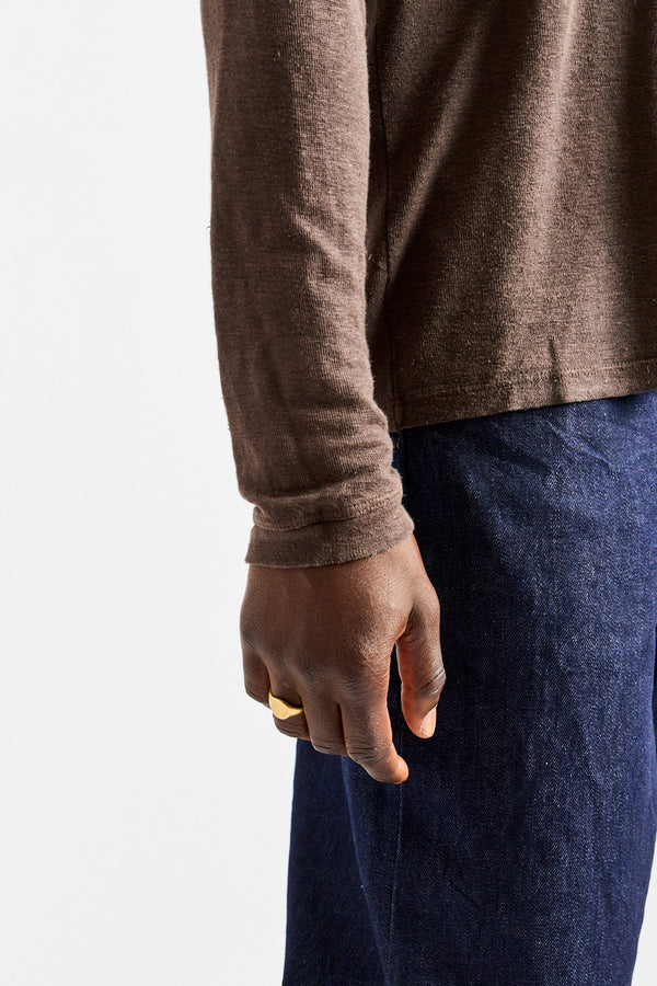 Mana10 100% Hemp Long Sleeve Tee in Coffee Bean