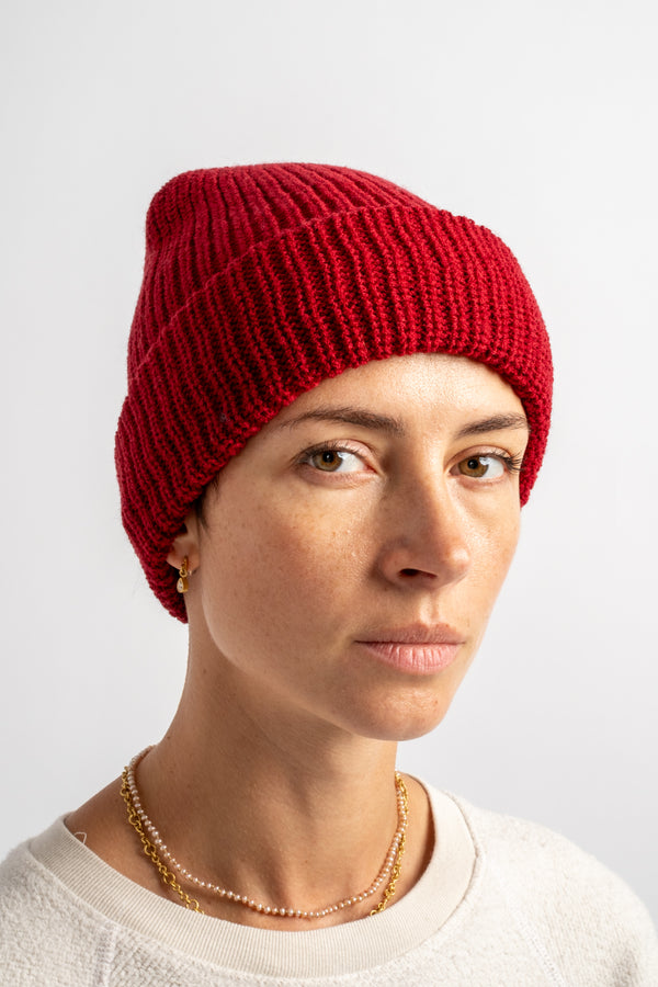 Wool Knitted Hat in Bordeaux