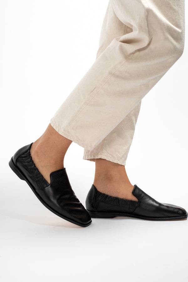 Square Loafer in Black