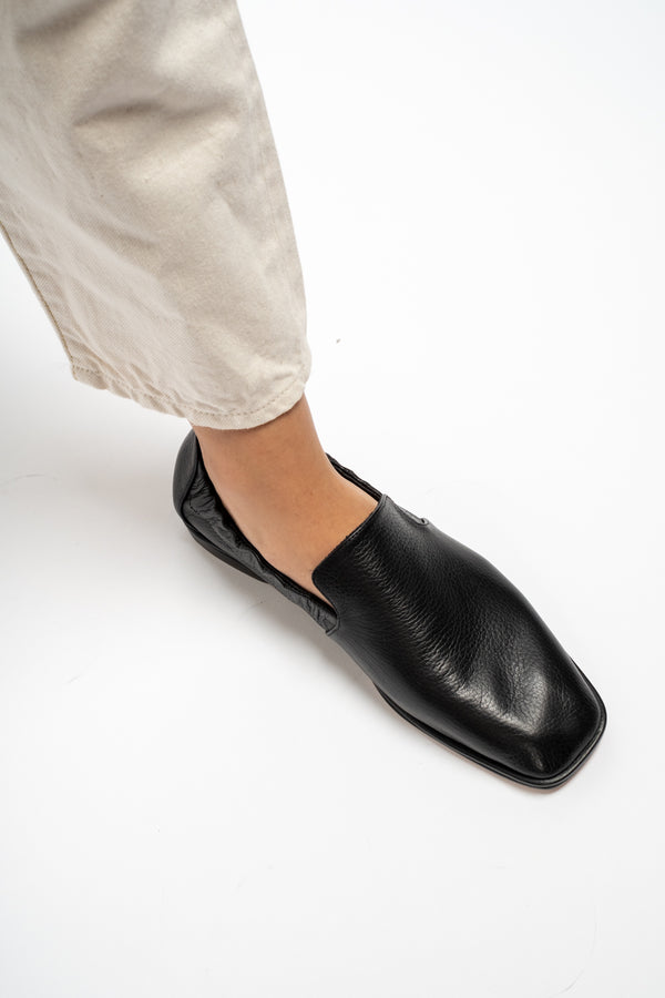 Square Loafer in Black