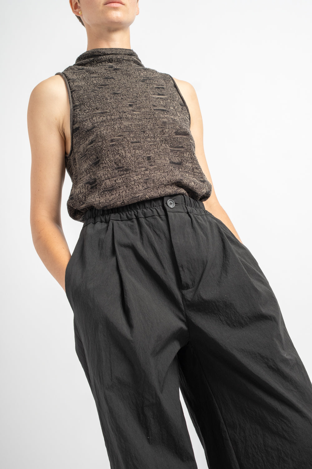 Taper Trousers in Black