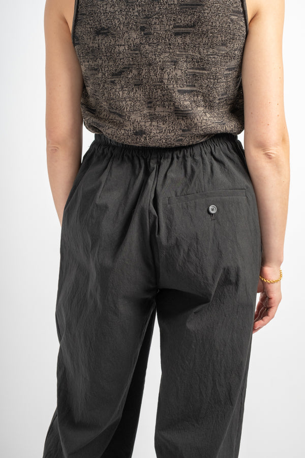 Taper Trousers in Black