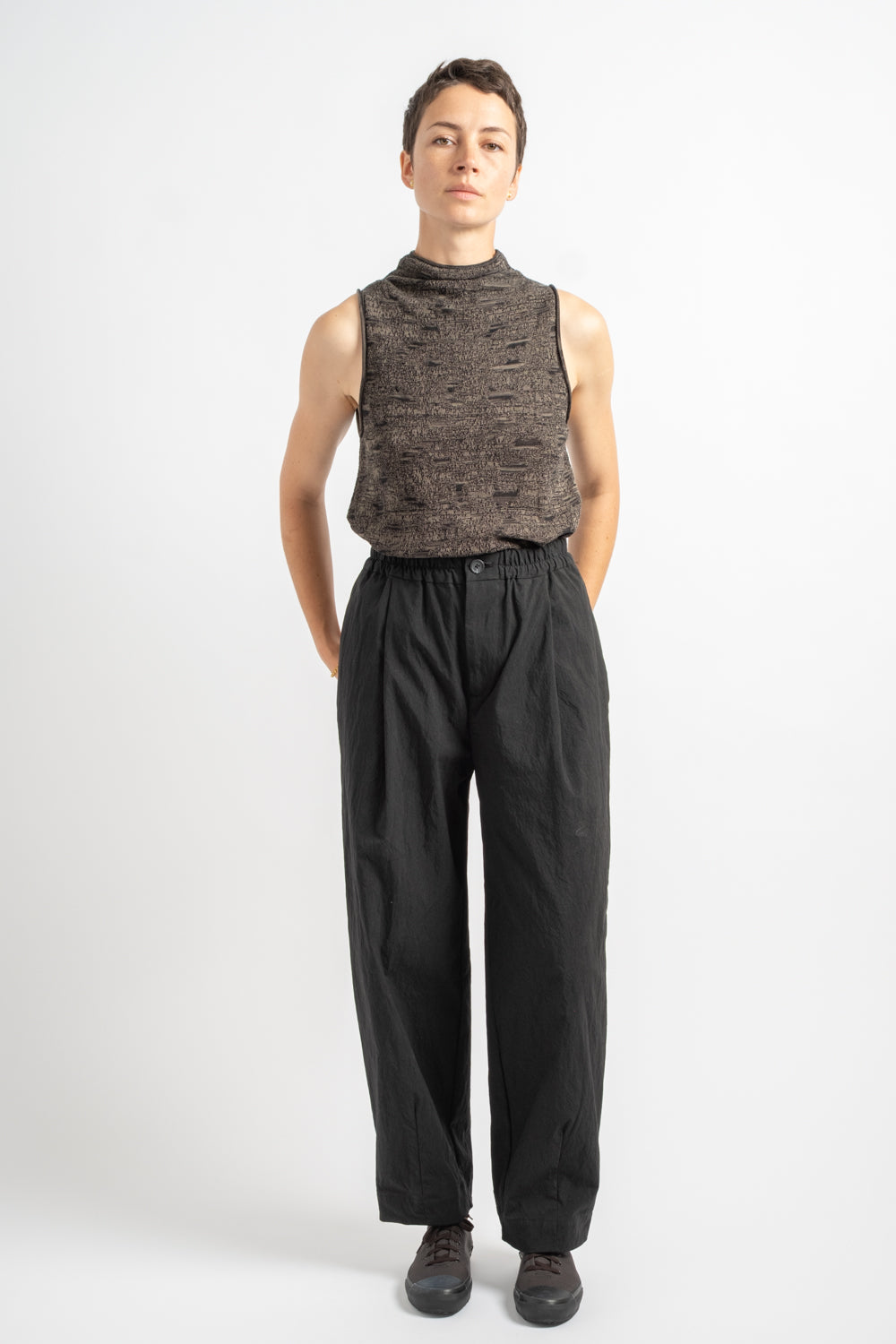 Taper Trousers in Black