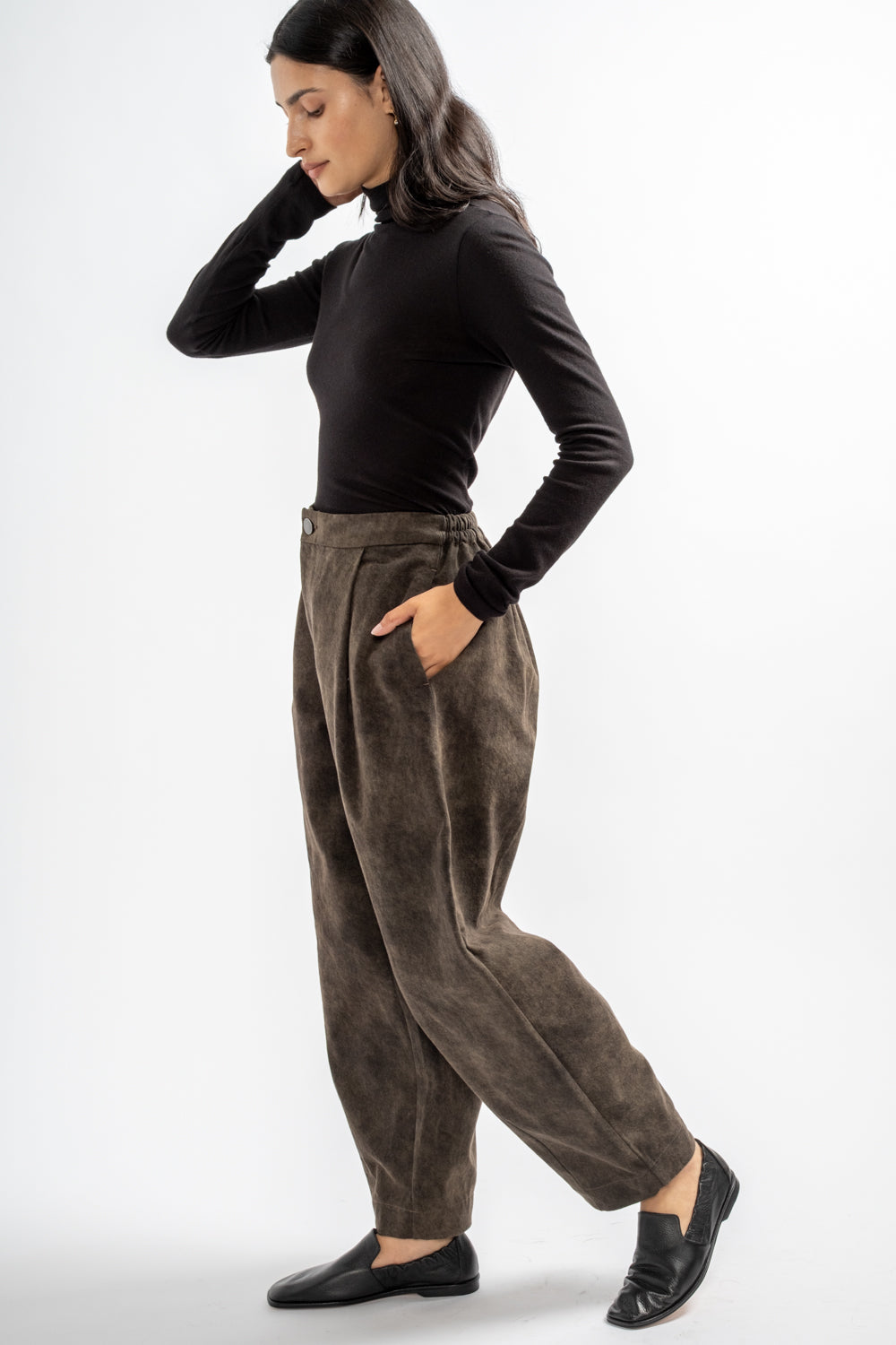 Twill Taper Pants in Olive Paint