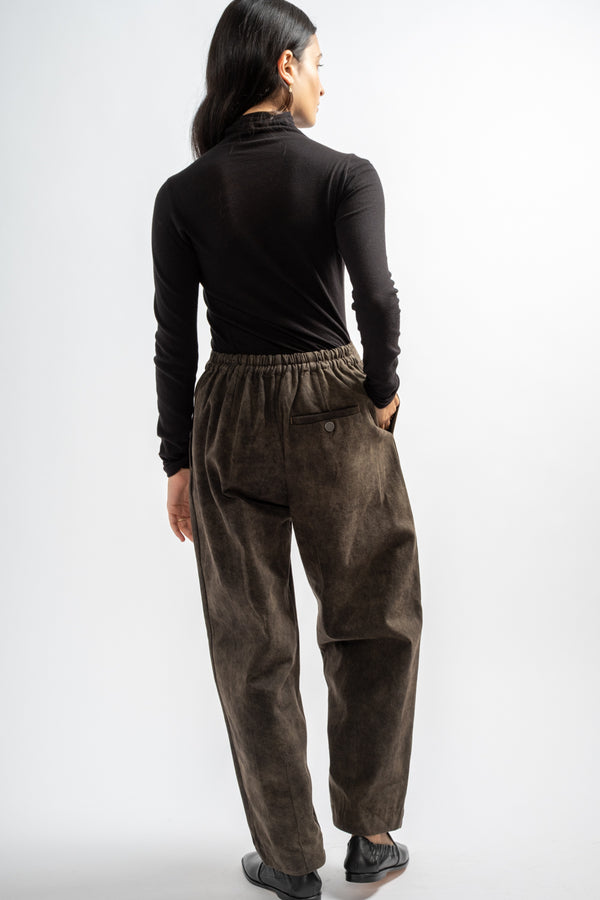 Twill Taper Pants in Olive Paint