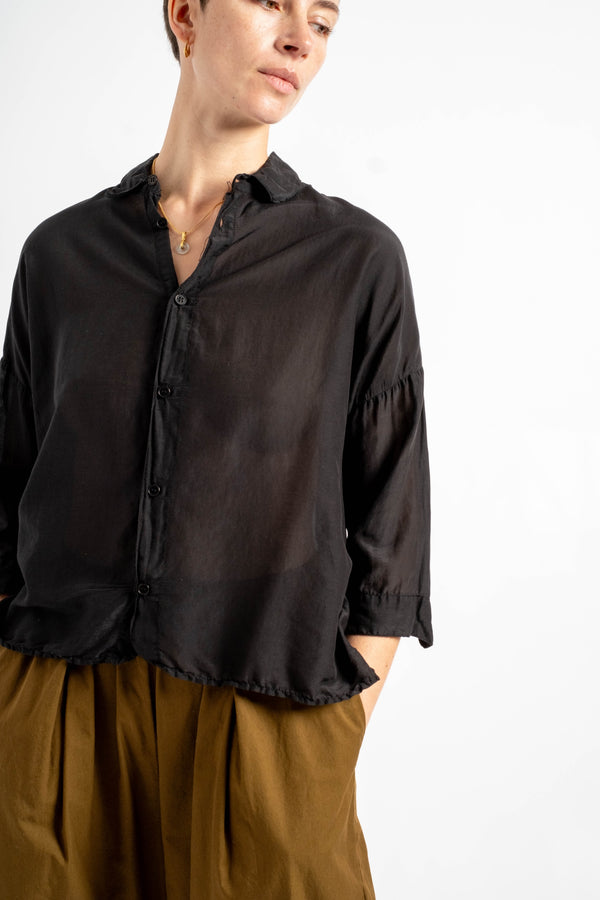 Cropped Boxy Shirt in Black