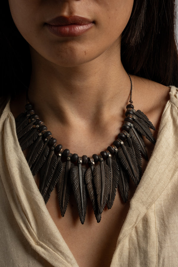 Black Wood Leaf Choker