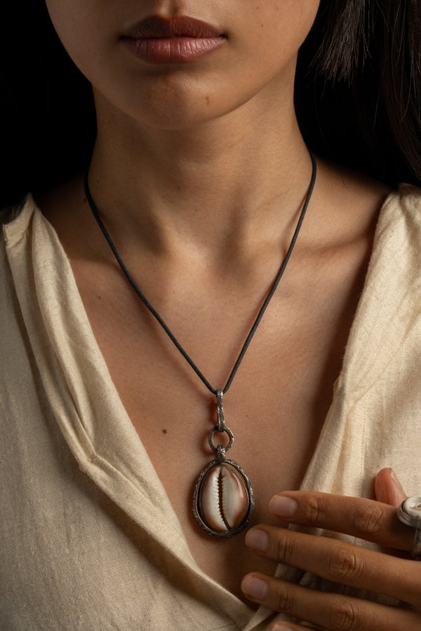 Sterling Gyro Cowrie Pendant