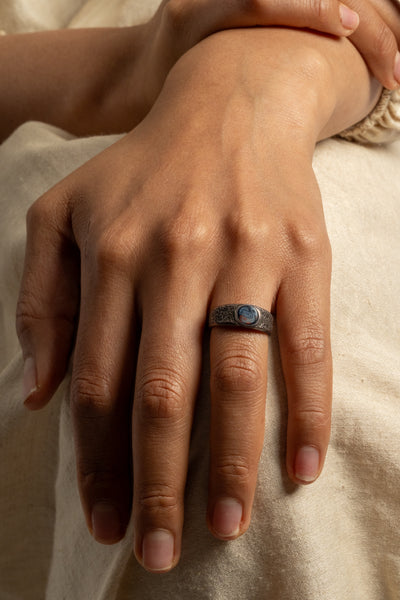 Sterling Java Glass Swan Ring