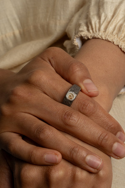 Sterling Shell Band Ring