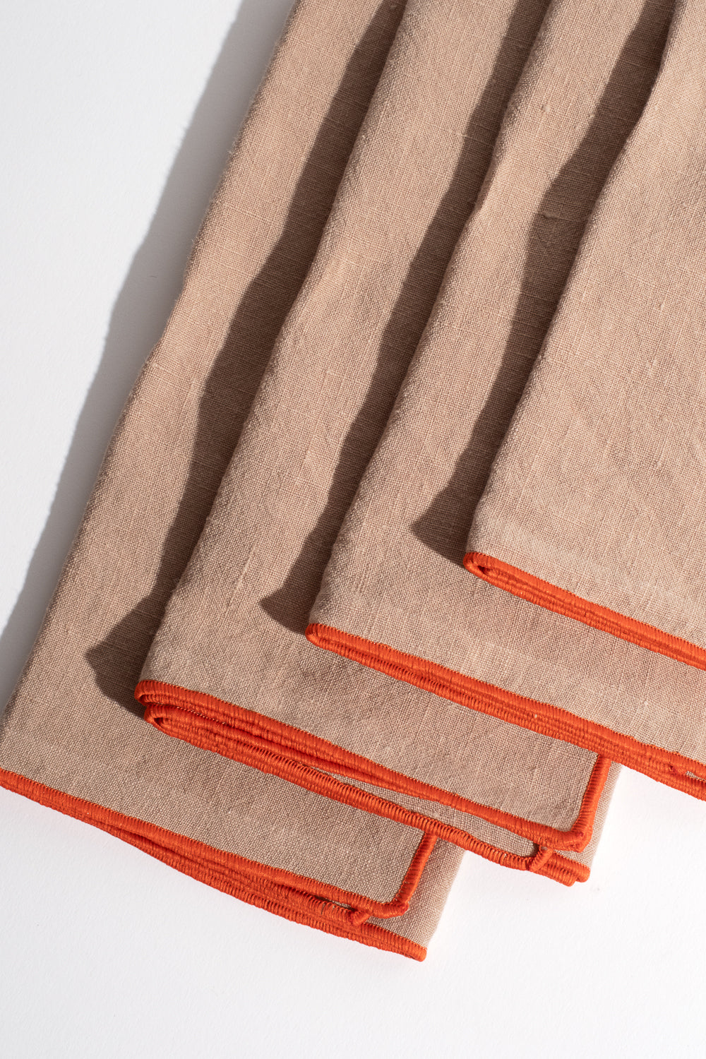 Medium Napkin Set in Sesame