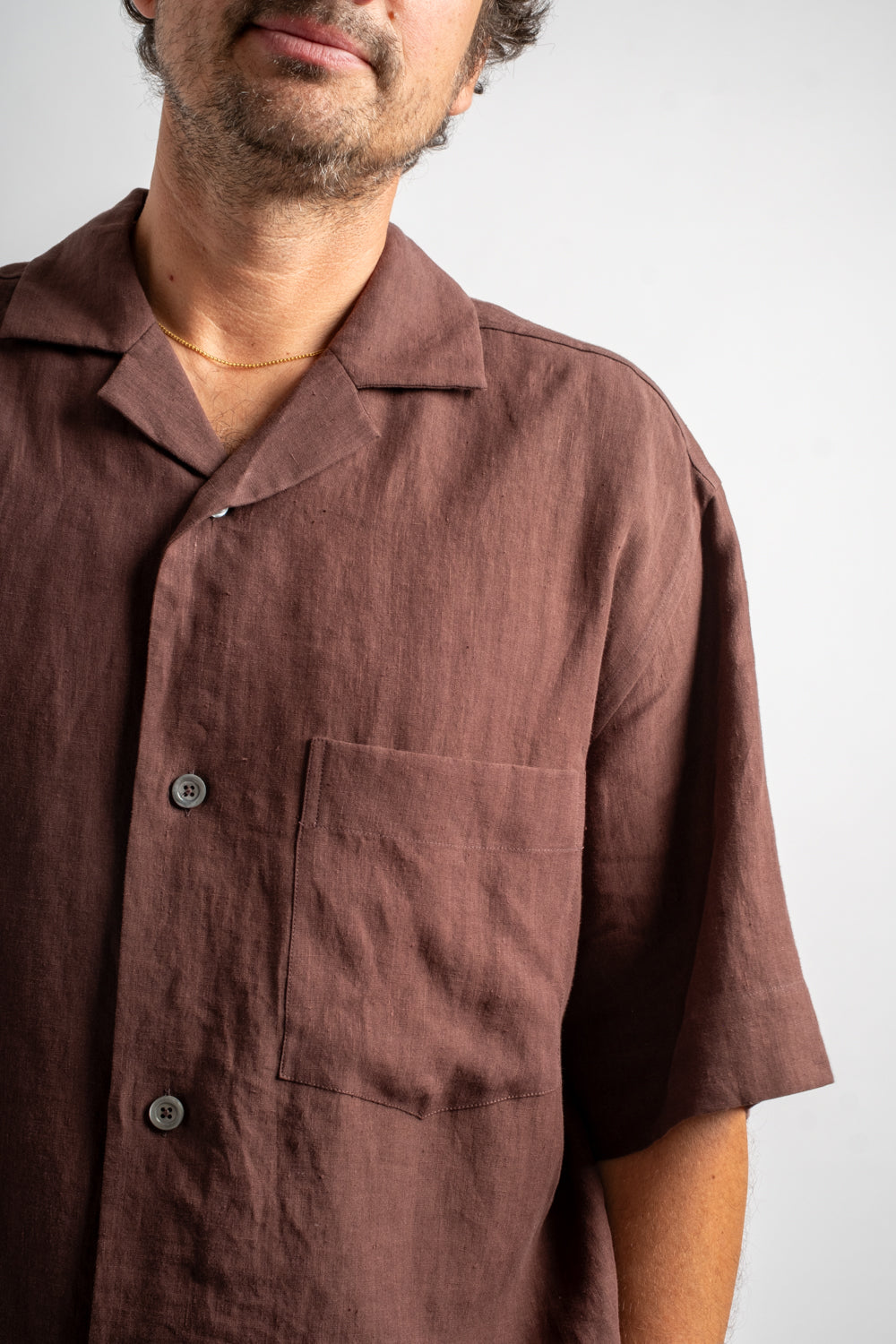 Revere Collar Shirt in Soft Linen Poplin Mahogany