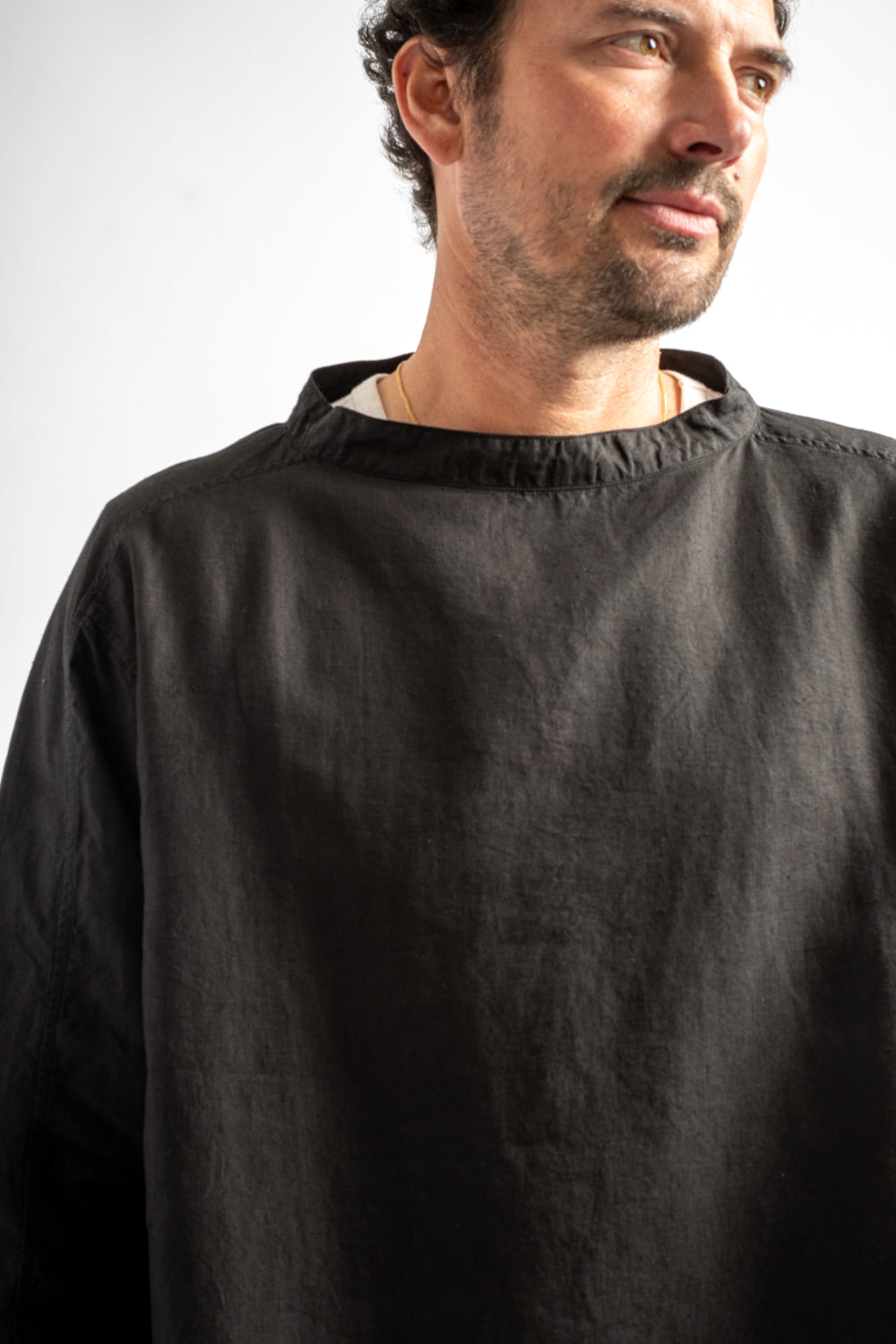 Hemp Longsleeve Pullover in Black