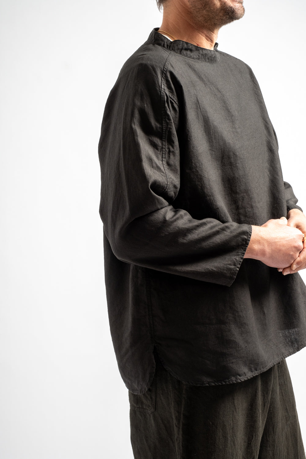 Hemp Longsleeve Pullover in Black