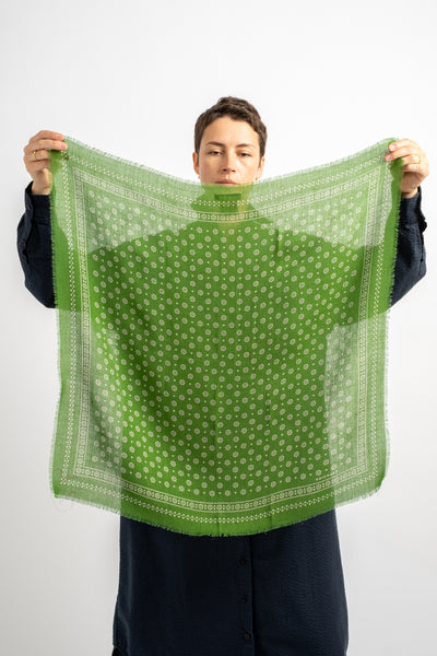 Scarf Olaf No. 676 in Folk