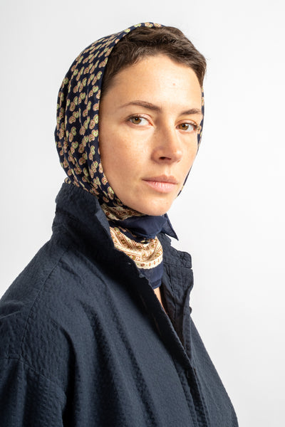Scarf Phedre No. 845 in Magic Blue