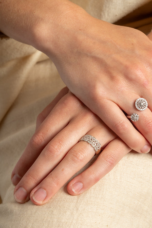 14K White Gold Diamond Lacey Band