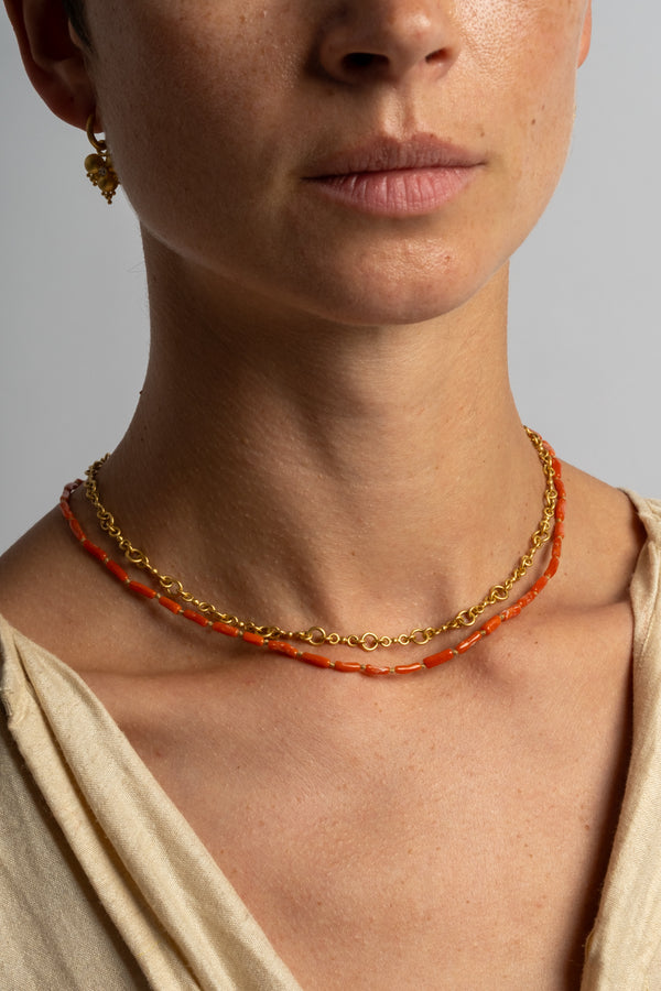 22K + Natural Sciacca Coral Strand