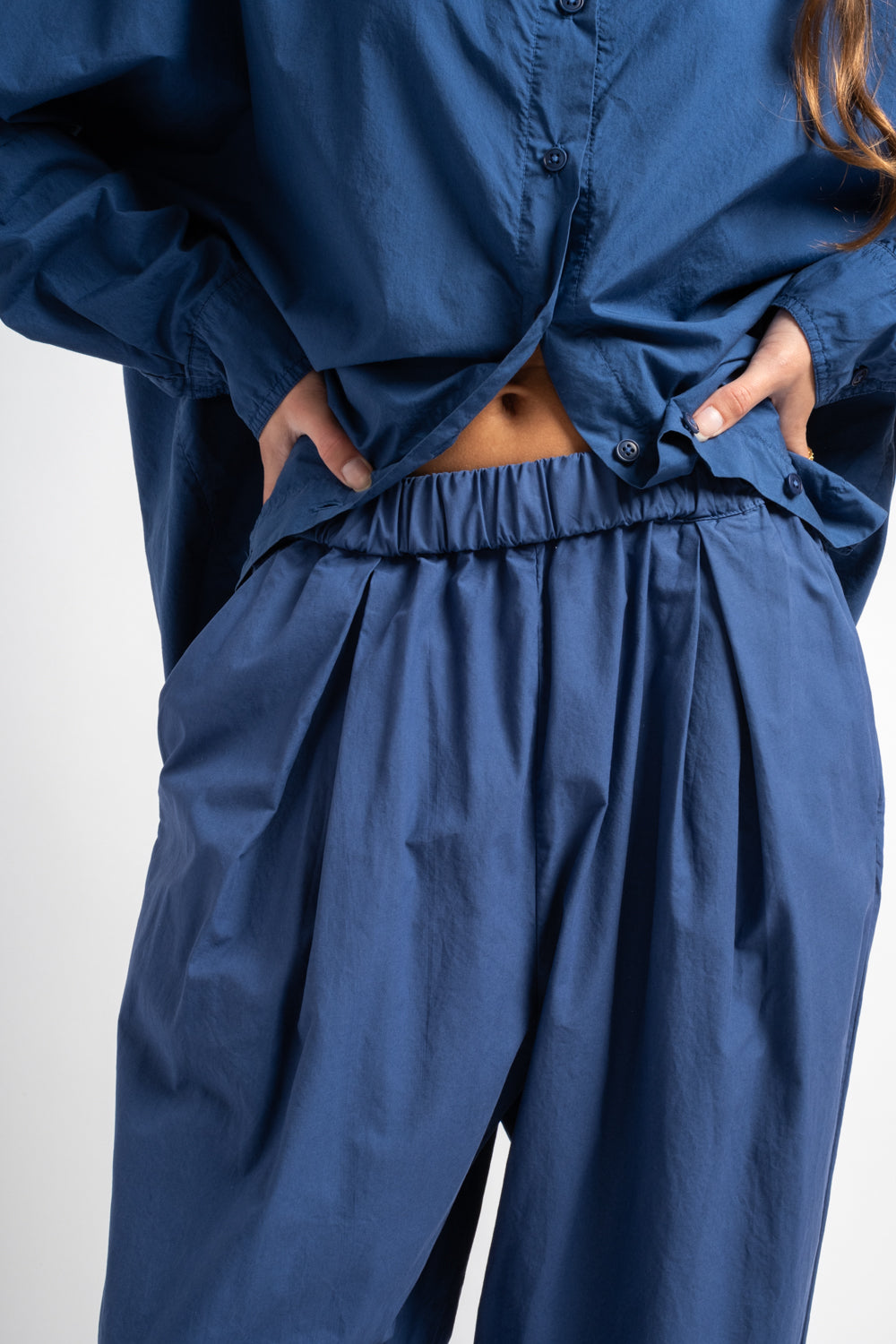 The Elastic Pant in Blue Micro Twill