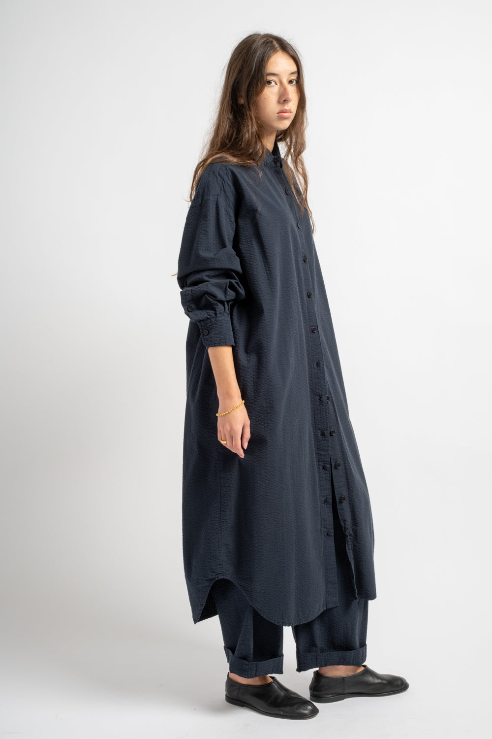 The Elastic Pant in Dark Navy Seersucker