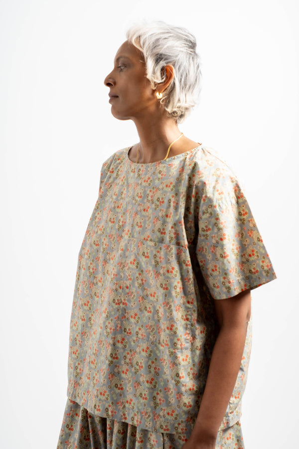 Friedrich Tee in Dusty Blue Floral