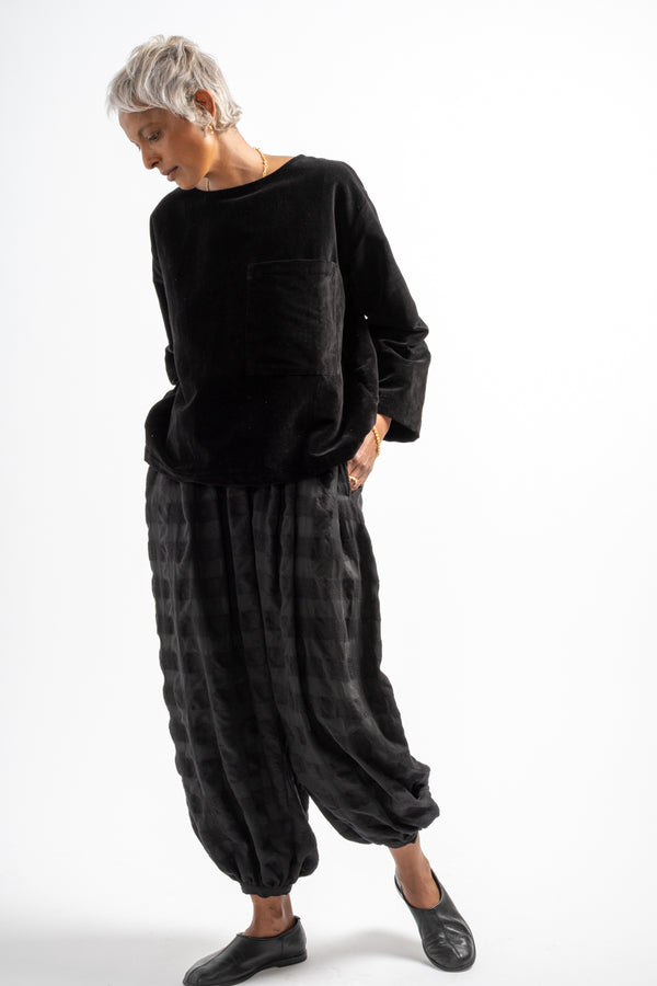Tamou Trouser in Black on Black