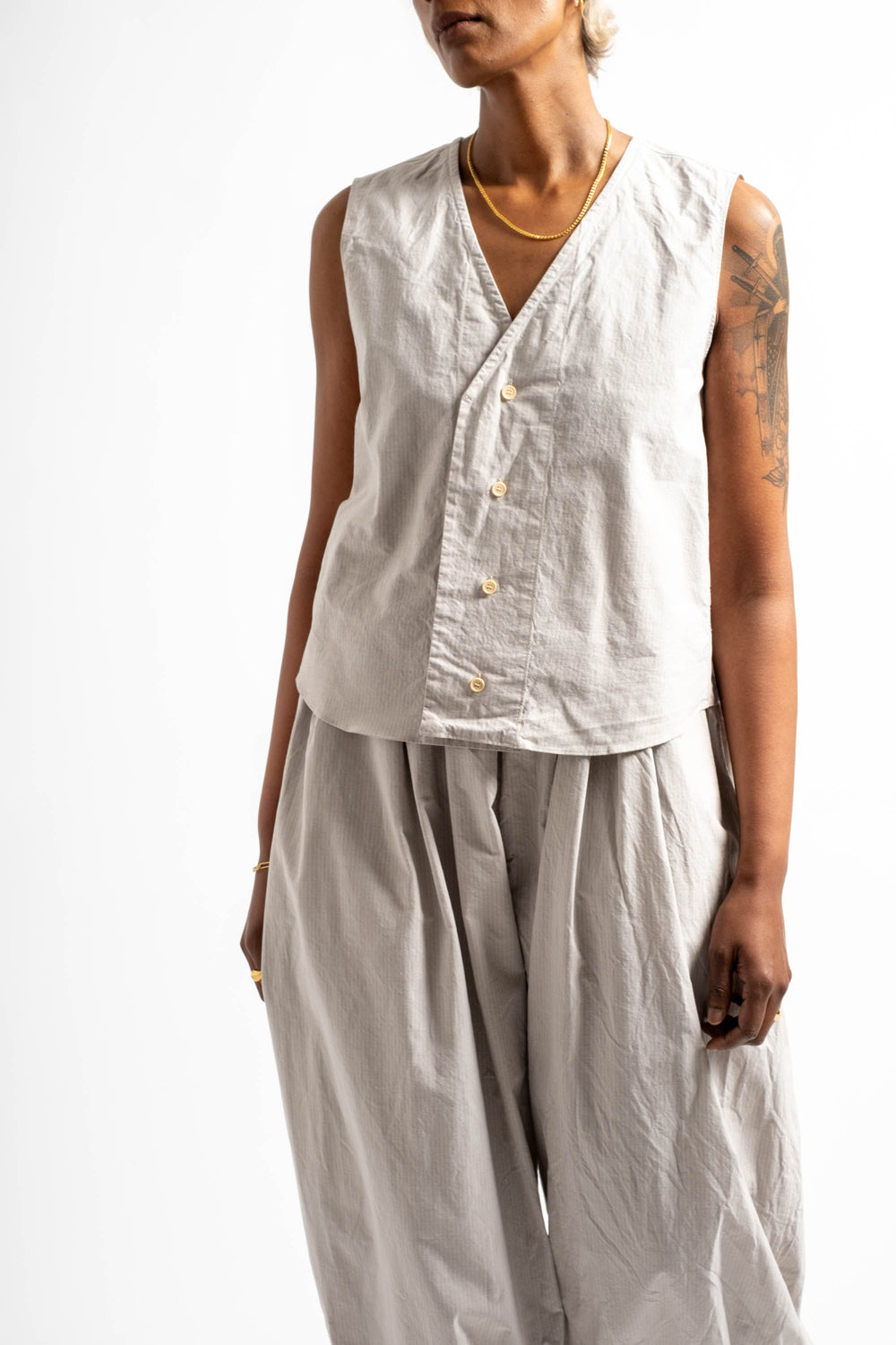 Victor Vest in Fine Dusty Stripe