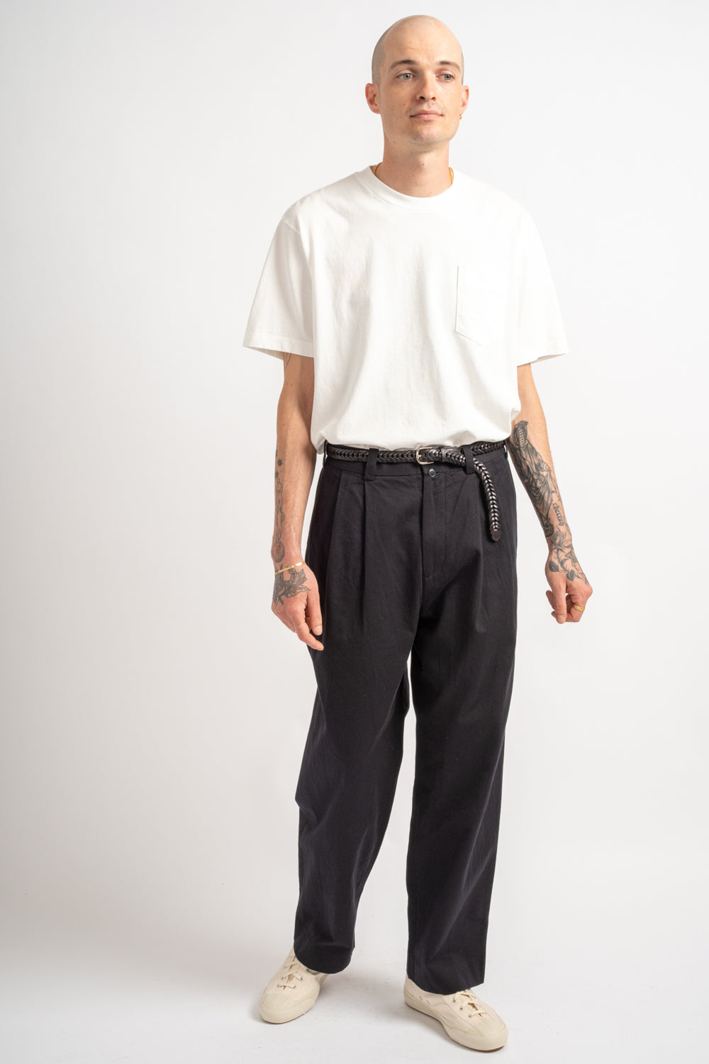 Two Tuck Straight Chino Trouser in Navy