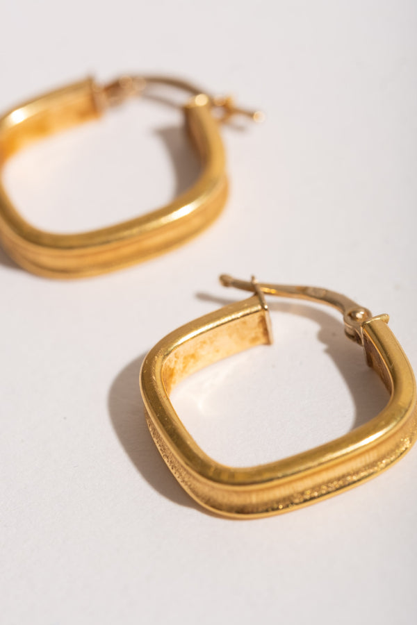 22k Hollow Square Hoops