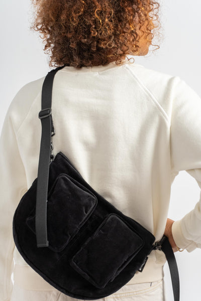 Corduroy Bodybag in Black