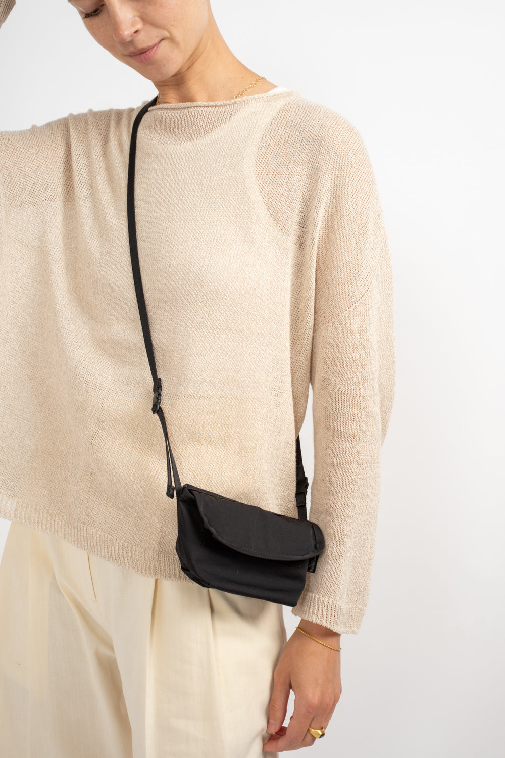Gabardine Portable Messenger in Black