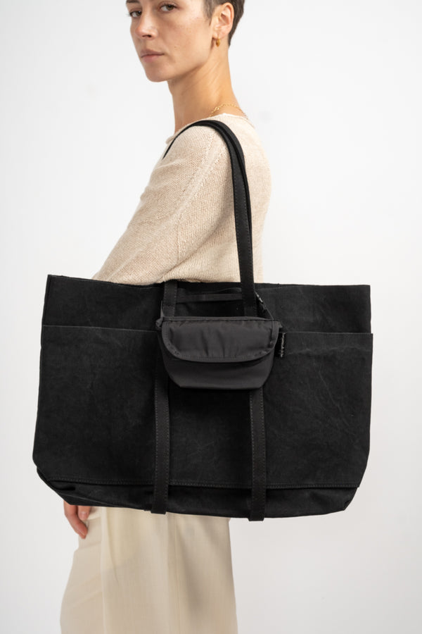 Gabardine Portable Messenger in Black