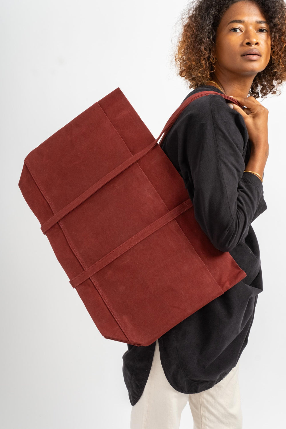 Large 6-Pocket Tote in Burgundy